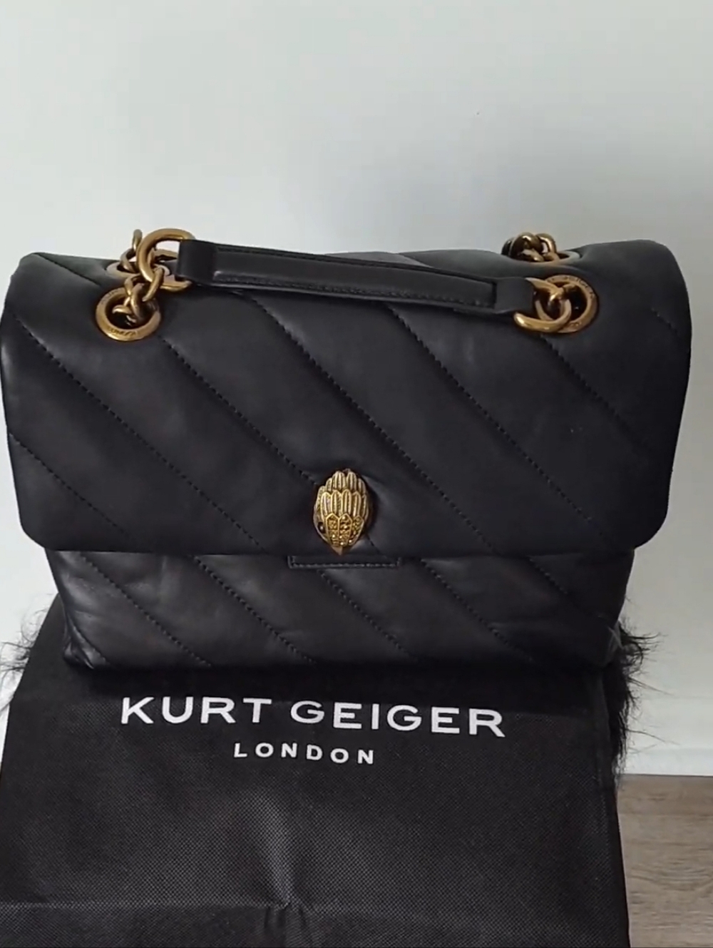 FREE SHIP!🌀🆕Kurt Geiger Black Quilted Shoulder Bag with Gold Hardware